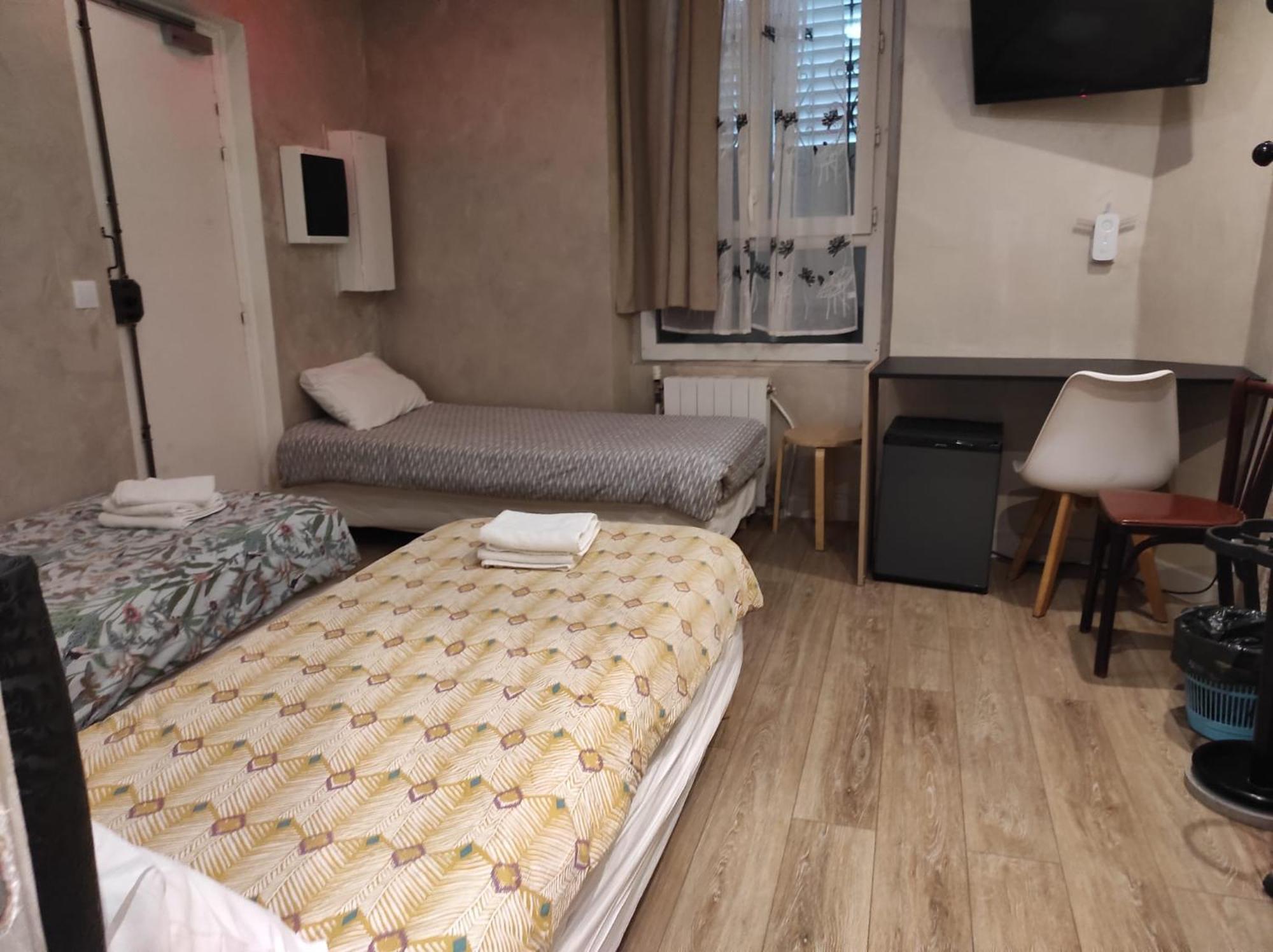 Hotel Clermont Montmartre パリ エクステリア 写真